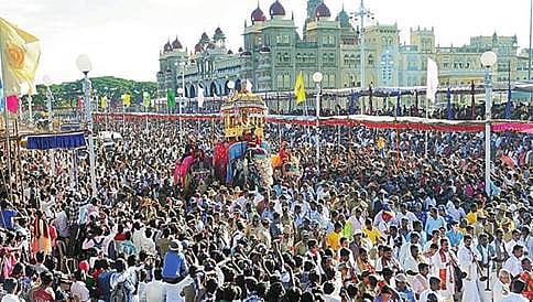 ರಾಜ್ಯದಲ್ಲಿ ಬರದ ಛಾಯೆ: ಸರಳ ದಸರಾಗೆ ಚಿಂತನೆ
