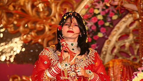 ವಿವಾದಿತ ದೇವಮಹಿಳೆ ರಾಧೆ ಮಾ ಪತಿ 'ಡ್ಯಾಡಿ'?
