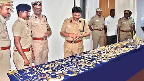 ಚಿನ್ನ ದೋಚಿದ್ದ ಎಂಟು ಮಂದಿ ಬಂಧನ