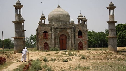 ಬುಲಂದ್ಷಹರಲ್ಲಿ ಮಿನಿ ತಾಜ್ಮಹಲ್