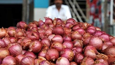 ಈರುಳ್ಳಿ ಪೇಸ್ಟ್ ಬರುತ್ತಂತೆ!