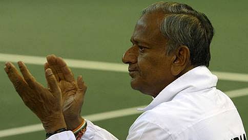 ಶಿವಪ್ರಕಾಶ್, ಜೇಮ್ಸ್ ಗೆ ಧ್ಯಾನ್ಚಂದ್ ಗೌರವ
