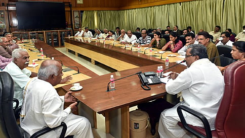 ವಿಚಾರವಾದಿಗಳ ಮುತ್ತಿಗೆ