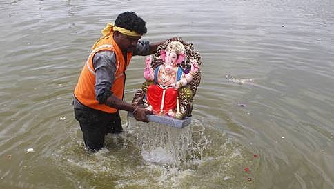 52 ಸಾವಿರ ಮೂರ್ತಿ ವಿಸರ್ಜನೆ