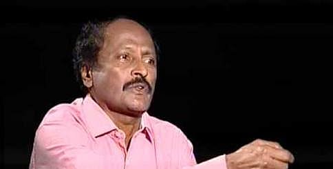 ಸಾಹಿತಿಗಳನ್ನು ಬೆದರಿಸುವುದೂ ಭಯೋತ್ಪಾದನೆಯೇ: ಕುಂ.ವೀ
