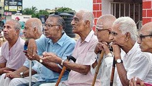 ಹಿರಿಯ ನಾಗರಿಕರಿಗೆ ಪ್ರಶಸ್ತಿ