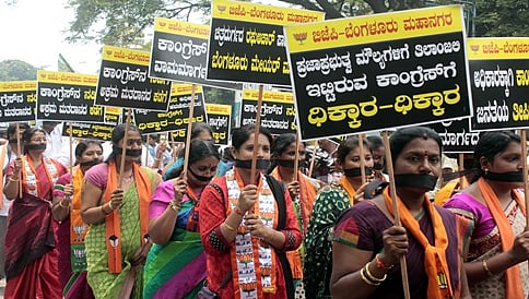 ಕಾರ್ಪೋರೇಟರ್ಗಳ ಜತೆ ರಾಜಭವನಕ್ಕೆ ಬಿಜೆಪಿ