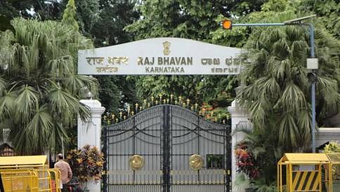 ರಾಜ್ಯಪಾಲ ಕಚೇರಿಯ ಮಾಹಿತಿ ಅಧಿಕಾರಿಗೆ ದಂಡ