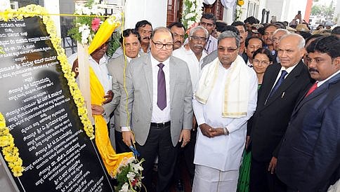 ಹೋರಾಟ ಕೈಬಿಡಿ, ಸಿಎಂ ಮನವಿ