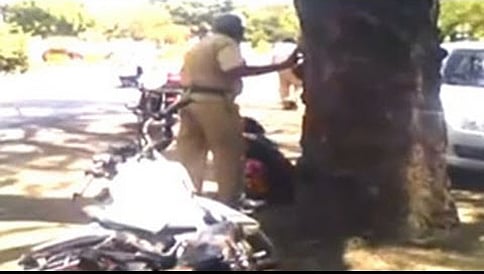 ಮಹಿಳೆಯರ ಮೇಲೆ ಹಲ್ಲೆ: ಸಿಪಿಐ ಅಮಾನತು