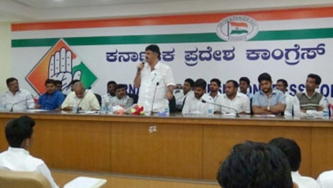 ಹೆಬ್ಬಾಳಕ್ಕಾಗಿ ಒಡೆದ ಮನೆಯಾದ ಪಕ್ಷ, ಟಿಕೆಟ್‍ಗಾಗಿ ಕಿತ್ತಾಟ, ಮುಖಂಡರಲ್ಲೇ ತಿಕ್ಕಾಟ