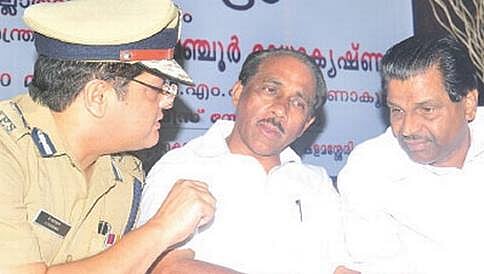 ಬಾರ್ ಮಾಲೀಕರಿಂದ ಲಂಚ ಆರೋಪ: ಕೇರಳ ಸಚಿವ ರಾಜಿನಾಮೆ