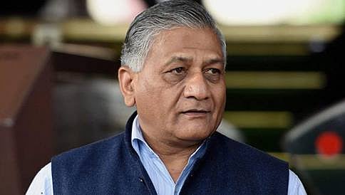 ಪ್ರಶಸ್ತಿ ವಾಪಸಾತಿಯೊಂದು ಪಿತೂರಿ, ಕರಣ್ ಜೋಹಾರ್ ಹೇಳಿಕೆಗೆ ಮಹತ್ವವಿಲ್ಲ: ವಿ ಕೆ ಸಿಂಗ್