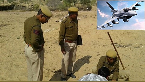 ಆಕಸ್ಮಿಕವಾಗಿ ಯುದ್ಧ ವಿಮಾನದಿಂದ ಜಾರಿ ರಾಜಸ್ತಾನದಲ್ಲಿ ಬಿದ್ದ ಬಾಂಬುಗಳು..!