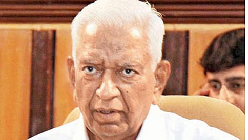 ವಿದ್ಯಾರ್ಥಿನಿಯರು ಲಿಪ್ ಸ್ಟಿಕ್ ಹಚ್ಚಿ, ಮೇಕಪ್ ಮಾಡುವ ಅಗತ್ಯವಿಲ್ಲ