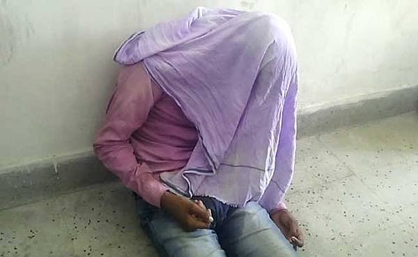 ವಾಟ್ಸ್ ಆಪ್ ನಲ್ಲಿ ಬೀಫ್ ಸಂದೇಶ ಕಳುಹಿಸಿದ ವ್ಯಕ್ತಿ ಬಂಧನ, ಠಾಣೆಯಲ್ಲಿ ಸಾವು