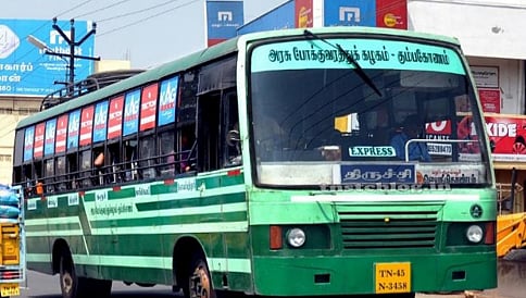 ಚಲಿಸುತ್ತಿದ್ದ ಬಸ್ ನಲ್ಲಿ ಶೂಟೌಟ್, ಓರ್ವನ ಸಾವು, ದಾಳಿಕೋರರು ಪರಾರಿ