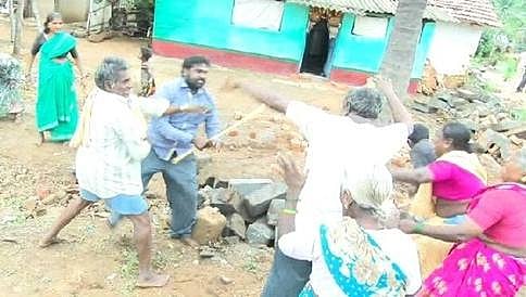 ಆಸ್ತಿ ವಿಷಯದಲ್ಲಿ ಜಗಳ: ವೈರಲ್ ಆದ ವಿಡಿಯೋ