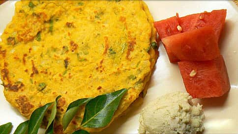 ಕಲ್ಲಂಗಡಿ ಹಣ್ಣಿನ ತಿರುಳಿನ ದೋಸೆ