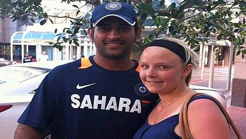 ಆಸ್ಟ್ರೇಲಿಯಾದ ಈಕೆ ಧೋನಿಯ ಅಪ್ಪಟ ಅಭಿಮಾನಿ