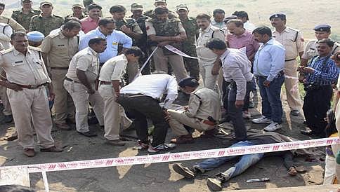 ಎನ್ ಕೌಂಟರ್ ನಲ್ಲಿ ಹತ್ಯೆಯಾದ ಸಿಮಿ ಉಗ್ರರಿಗೆ ಕರ್ನಾಟಕದೊಂದಿಗೆ ನಂಟು?