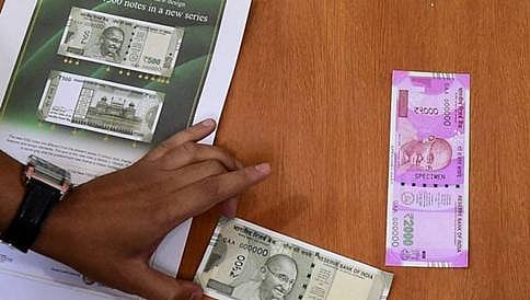 ರು.500, 1000 ನೋಟ್ ನಿಷೇಧ, ಹಲವು ನಗರಗಳಲ್ಲಿ ಐಟಿ ದಾಳಿ