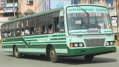 ಬೆಂಗಳೂರು: ಬೈಕ್ ಸವಾರನ ಮೇಲೆ ಹರಿದ ತಮಿಳುನಾಡು ಸರ್ಕಾರಿ ಬಸ್