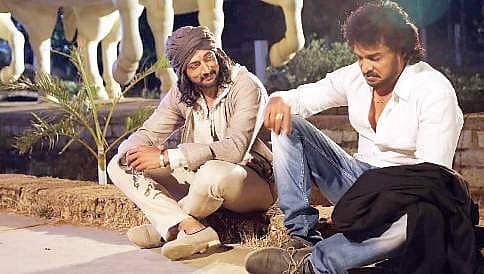 ೫೦೦ ಮತ್ತು ೧೦೦೦ ರೂ ನೋಟುಗಳ ಹಿಂಪಡೆತ; ಕನ್ನಡ ಚಿತ್ರರಂಗಕ್ಕೂ ತಟ್ಟಿದ ಬಿಸಿ