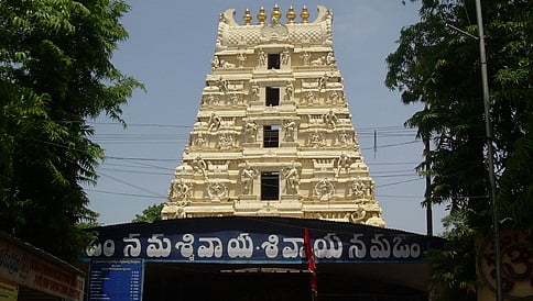 ಭಕ್ತರ ಹರಕೆಯ ಮುಡಿಯನ್ನು ಕದ್ದೊಯ್ದ ಕಳ್ಳರು!