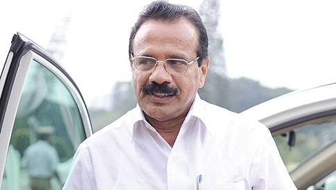 ಕೇಂದ್ರ ಸಚಿವ ಡಿವಿಎಸ್ ಗೂ ತಟ್ಟಿದ ನೋಟ್ ನಿಷೇಧದ ಬಿಸಿ