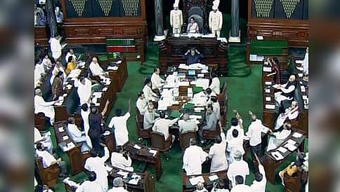ಲೋಕಸಭೆಯಲ್ಲಿ ಮುಂದುವರೆದ ನೋಟು ನಿಷೇಧ ಗದ್ದಲ: ಕಲಾಪ ನಾಳೆಗೆ ಮುಂದೂಡಿಕೆ