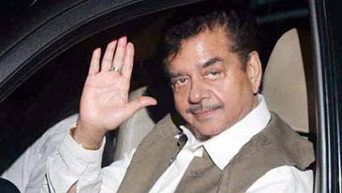 ಒಆರ್'ಒಪಿ ಆತ್ಮಹತ್ಯೆ ವಿವಾದ: ಕೇಂದ್ರದ ವಿರುದ್ಧ ಶತ್ರುಘ್ನ ಸಿನ್ಹಾ ಕಿಡಿ
