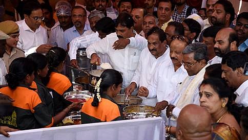 ಪೌರ ಕಾರ್ಮಿಕರಿಗೆ ಉಚಿತ ಊಟ, ಬಟ್ಟೆ  ವಸತಿ ಸೌಲಭ್ಯ
