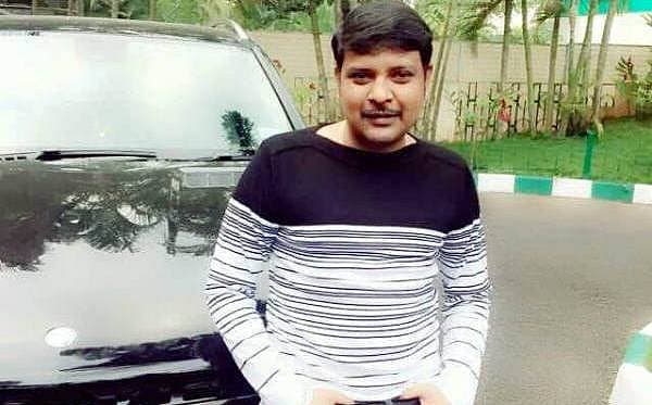 <b>ರಾಕೇಶ್ ಸಿದ್ದರಾಮಯ್ಯ</b><br><br>ಬೆಲ್ಜಿಯಂ ಪ್ರವಾಸದಲ್ಲಿದ್ದ ಕರ್ನಾಟಕ ಮುಖ್ಯಮಂತ್ರಿ ಸಿದ್ದರಾಮಯ್ಯ ಅವರ ಜೇಷ್ಠ ಪುತ್ರ ರಾಕೇಶ್ ಸಿದ್ದರಾಮಯ್ಯ ಅವರು ಬಹು ಅಂಗಾಂಗ ವೈಫಲ್ಯದಿಂದಾಗಿ ಜುಲೈ.30 ರಂದು ಸಾವನ್ನಪ್ಪಿದ್ದರು. ರಾಕೇಶ್ ಸಿದ್ದರಾಮಯ್ಯ ಅವರಿಗೆ 39 ವರ್ಷ ವಯಸ್ಸಾಗಿತ್ತು. <br>