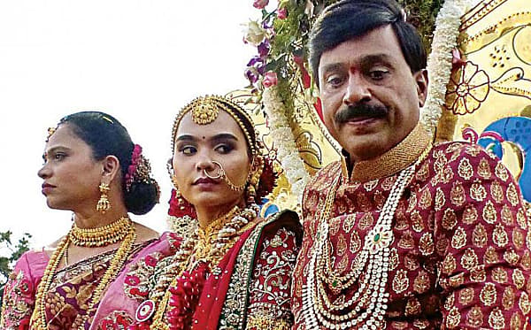 ಜನಾರ್ದನ ರೆಡ್ಡಿ ಪುತ್ರಿಯ ಮದುವೆ ಸಮಾರಂಭ<br><a href=