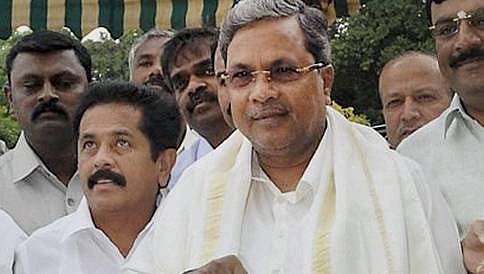 ಸಿಎಂ ಆಗಲು ಸಿದ್ದರಾಮಯ್ಯ ಎಲ್.ಕೆ. ಆಡ್ವಾಣಿ ಸಹಾಯ ಕೋರಿದ್ದರು: ಶ್ರೀನಿವಾಸ್ ಪ್ರಸಾದ್