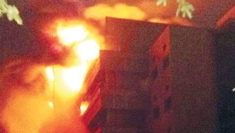 ಪಟಾಕಿ ತಯಾರಿಕಾ ಕಾರ್ಖಾನೆಯಲ್ಲಿ ಸ್ಫೋಟ: ಮೂವರ ಸಾವು