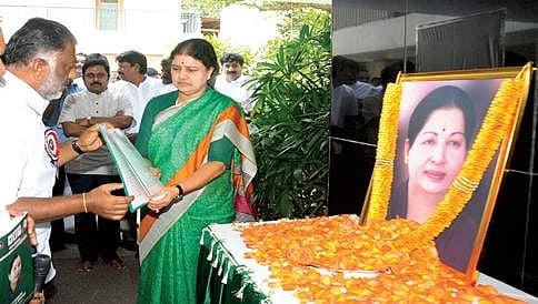 ಎಐಎಡಿಎಂಕೆ ಪ್ರಧಾನ ಕಾರ್ಯದರ್ಶಿಯಾಗಿ ಶಶಿಕಲಾ ನಟರಾಜನ್ ಅಧಿಕಾರ ಸ್ವೀಕಾರ