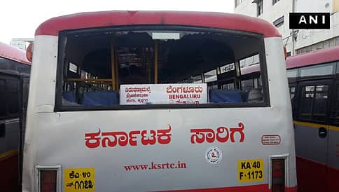 ತ.ನಾಡಿನಲ್ಲಿ ಕೆಎಸ್ ಆರ್ ಟಿಸಿ ಬಸ್ ಮೇಲೆ ದಾಳಿ ಹಿನ್ನಲೆ, ಬಸ್ ಸಂಚಾರ ತಾತ್ಕಲಿಕ ಸ್ಥಗಿತ