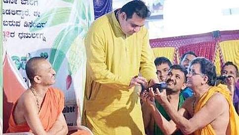 ನೋಟು ನಿಷೇಧ ಬಳಿಕ ತಂತ್ರಜ್ಞಾನ ಬಳಕೆಗೆ ಮುಂದಾದ ಪಲಿಮಾರು ಮಠ