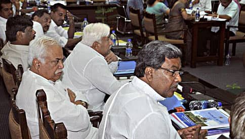 ಕೈ ಅಭ್ಯರ್ಥಿಗಳ ಸೋಲು; ಉಸ್ತುವಾರಿ ಸಚಿವರ ತಲೆದಂಡ?