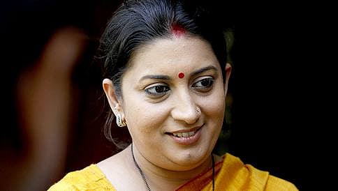 ರೋಹಿತ್ ವೇಮುಲ ಆತ್ಮಹತ್ಯೆ ಪ್ರಕರಣ: ಮಾಯಾವತಿ ಹೇಳಿಕೆಗೆ ಸ್ಮೃತಿ ಇರಾನಿ ತಿರುಗೇಟು
