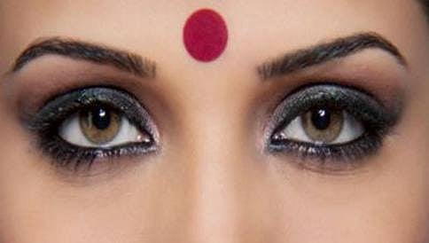 ಹಣೆಯ ಮೇಲೆ ಕುಂಕುಮ ಇಡುವುದರಿಂದ ಆಗುವ ಪ್ರಯೋಜನ
