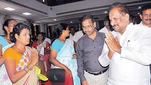 ವಸತಿ, ಉದ್ಯೋಗಕ್ಕಾಗಿ ಸಚಿವರ ಬಳಿ ಅಲ್ಪಸಂಖ್ಯಾತರ ಮನವಿ