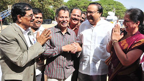ಕನ್ನಡ ಸಾಹಿತ್ಯ ಪರಿಷತ್ ನ ಅಧ್ಯಕ್ಷರಾಗಿ ಮನು ಬಳಿಗಾರ್ ಆಯ್ಕೆ