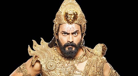 ರಾವಣನಾಗಿ ೨೫ ಕೆಜಿ ಭಾರದ ಉಡುಗೆ ತೊಟ್ಟ ಜೆಕೆ