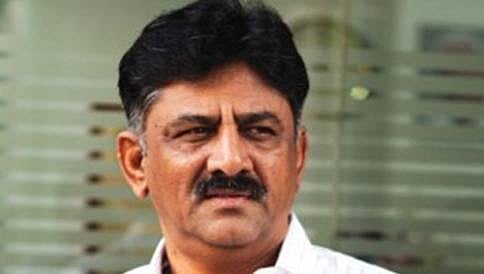 ಪವರ್ ಮಿನಿಸ್ಟರ್ ನಿಂದಿಸಿದ ವ್ಯಕ್ತಿಯ ಬಂಧನ, ಜಾಮೀನಿನ ಮೇಲೆ ಬಿಡುಗಡೆ