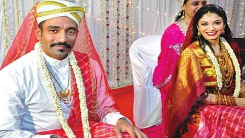 ಕೊಡವ ಸಂಪ್ರದಾಯದಂತೆ ಸಪ್ತಪದಿ ತುಳಿದ ಕ್ರಿಕೆಟಿಗ ರಾಬಿನ್ ಉತ್ತಪ್ಪ