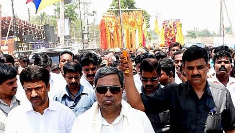 ಸಿಎಂ ಹುಟ್ಟೂರು ಸಿದ್ದರಾಮನ ಹುಂಡಿಯಲ್ಲಿ ಜಾತ್ರೆ ವೇಳೆ ಅಗ್ನಿ ಆಕಸ್ಮಿಕ