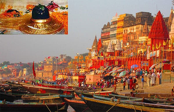 <b>ಕಾಶಿ ವಿಶ್ವೇಶ್ವರ</b><br>ವಾರಣಾಸಿಯ ಅಥವಾ ಕಾಶಿಯ ಶ್ರೀ ವಿಶ್ವನಾಥ ಹನ್ನೆರಡು ಜ್ಯೋತಿರ್ಲಿಂಗಗಳಲ್ಲಿ ಒಂದು. ಭಾರತದ ಪುಣ್ಯ ಕ್ಷೇತ್ರಗಳಲ್ಲಿ ಅತ್ಯಂತ ಪ್ರಸಿದ್ಧವಾದುದು. ಬಹಳ ಪ್ರಾಚೀನ ಮತ್ತು ಶ್ರೀಮಂತ ದೇವಾಲಯ. ಇಲ್ಲಿಯ ಕಾಶೀವಿಶ್ವನಾಥ ಜ್ಯೋತಿರ್ಲಿಂಗ ಪ್ರಸಿದ್ಧವೋ ಹಾಗೇ ಕಾಶಿಯು ಭಾರತ ಸಂಸ್ಕೃತಿ ಯ ಪ್ರತೀಕ
